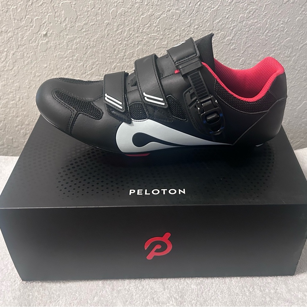 Peloton Men's Black and Red Original Cycling Shoes